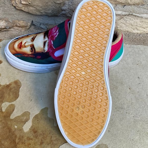 CANVAS PRINTED SLIP ON SNEAKERS FRIDA KAHLO - Picture 4 of 6